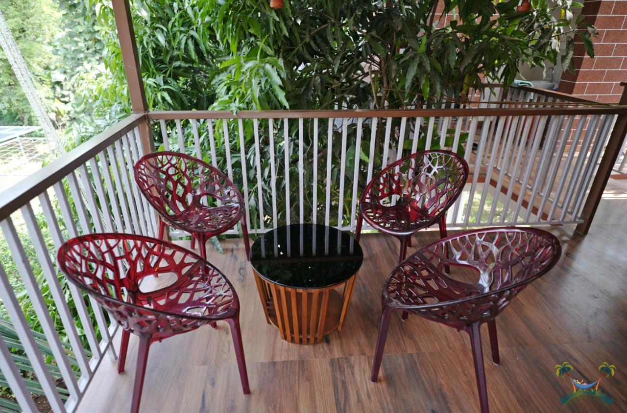 פלקאד Serenity Villa And Treehouse מראה חיצוני תמונה